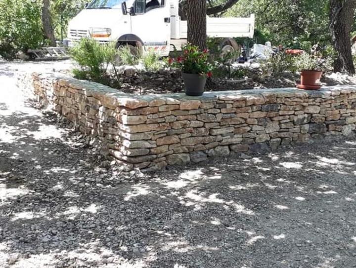 Enrochement Vaucluse